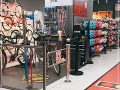 -迪卡侬(高新万达店)