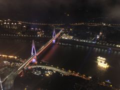 -Ting无边际江景酒店(重庆解放碑云端之眼店)