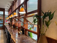 -银米·云南传统过桥米线(双廊黑金冠店)