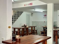 -宝瑞门钉肉饼店