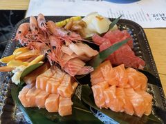 -枝魯枝魯自助料理