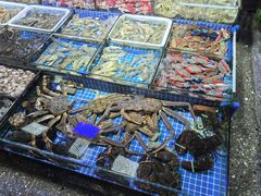 -霞涌市场海鲜摆卖区