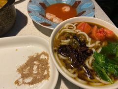 油鸡㙡凉米线-半山腰·云南菜(侨福芳草地店)