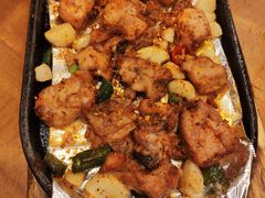 -老东镇啤酒屋海鲜加工·蒸汽海鲜·海鲜烧烤(台东店)