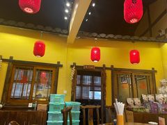 -富正毅三下锅·湘西韵味(天门山索道店)
