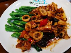 芥兰炒鲜鱿鱼筒-大门水乡·顺德菜