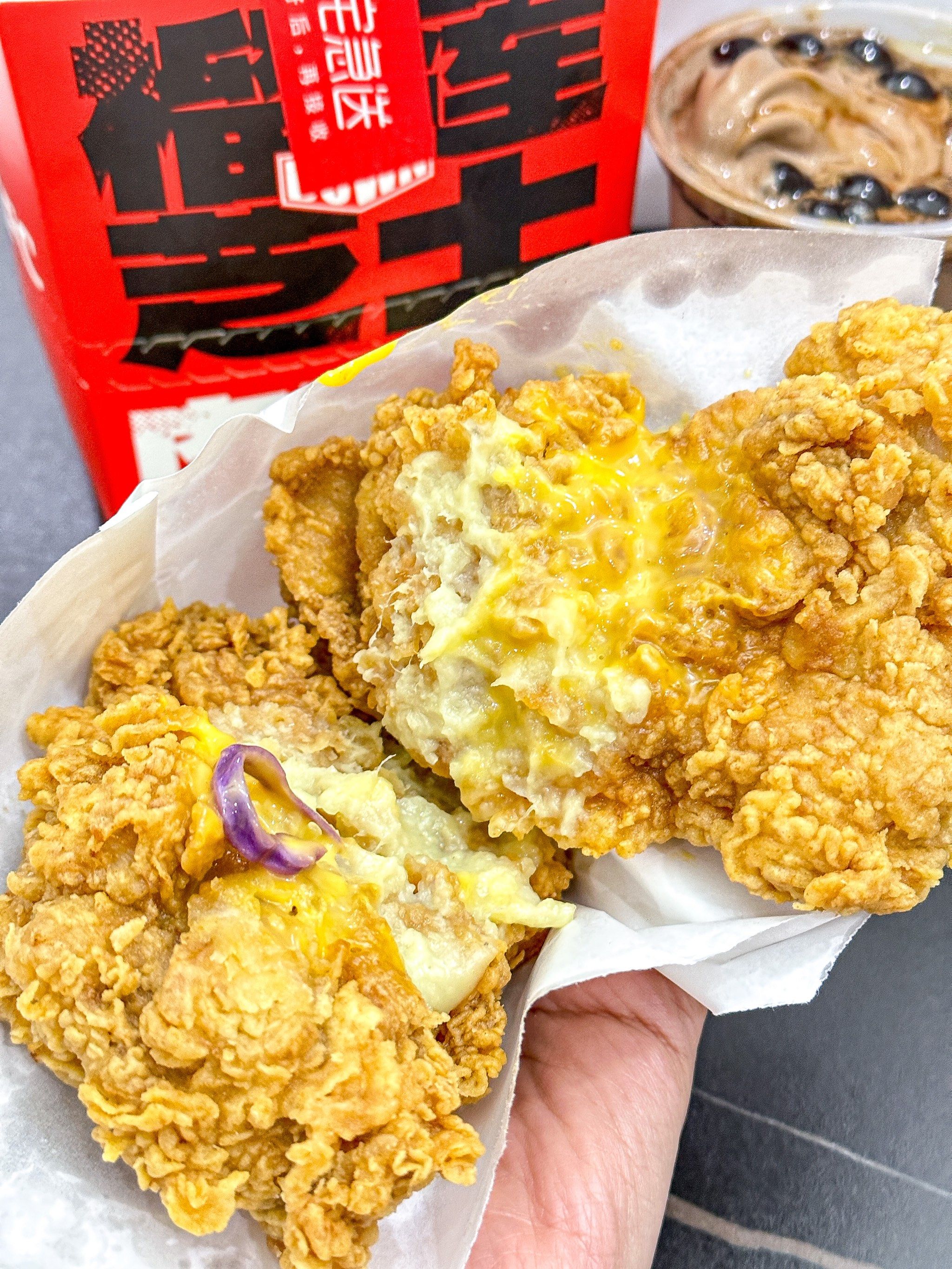 kfc新品榴莲肉霸堡就这?