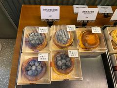 蓝莓巴斯克芝士蛋糕-OUR Bakery(三里屯太古里店)
