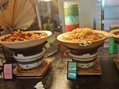 -亚龙湾希尔顿自助餐厅·海鲜·烧烤·沙滩BBQ·现场乐队