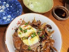 牛肉盖饭-信日本料理(信义坊店)