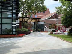 -上海德威外籍人员子女学校(浦东校区)