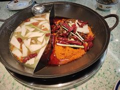 -鸿姐老火锅(疁城新天地店)