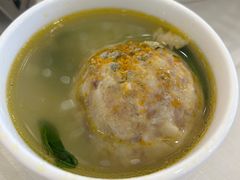 蟹粉狮子头-怡园饭店-餐厅(四望亭店)