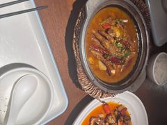 石锅芋儿鸡爪煲-乔街深夜食堂·小龙虾·高压锅生蚝(杭州总店)