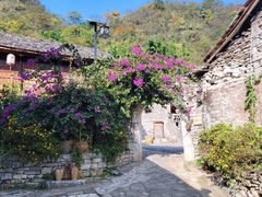 -高荡千年布依古寨旅游景区