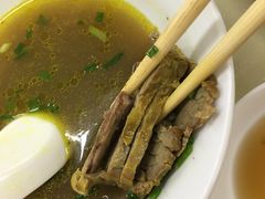 牛肉粉丝汤-舒蔡记生煎菜饭(云南中路店)