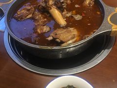 -亿诣蝎府炸酱面羊蝎子火锅(酷车小镇店)