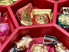 -VENCHI 闻绮(上海佛罗伦萨小镇店)