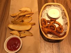 -必胜客(骡马市店)