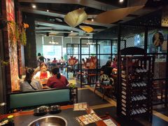 大堂-莽子老火锅(大坪店)