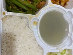 -洞庭土菜小炒馆(易发广场店)