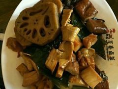 -老鼎万春卤菜(鹭湖宫8区店)