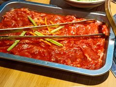 云南鲜黄牛肉-洱火云南酸菜牛肉火锅(石景山当代商城店)