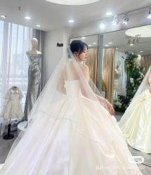 -台湾蔡美月婚纱租赁