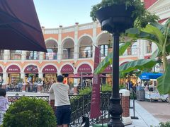 -佛罗伦萨小镇广佛名品奥特莱斯(疏港路店)