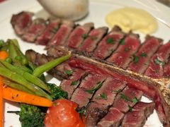 -普朗姆生蚝牛排馆 The Plump Oyster(成都摩方购物中心店)