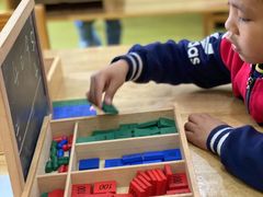 -瑞恩宝感统训练·语言提升·蒙氏托育中心