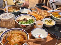 -云阿蛮云南生烫牛肉米线(奉贤路店)