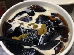 -龙巢盱眙龙虾·牛蛙·烧烤宵夜(八卦岭店)