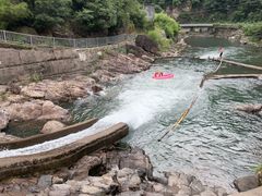 -安吉龙王山峡谷漂流