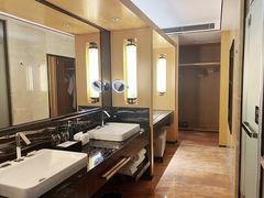 -中山利和希尔顿酒店