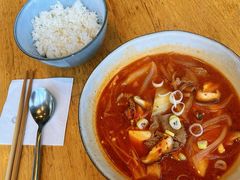韩式牛肉泡菜汤-Wagas沃歌斯(静安大悦城店)