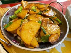 干锅土豆片-鱼乐岛餐厅·户外花园主题餐厅