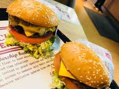 -The Habit Burger Grill 哈比特汉堡(复兴soho店)