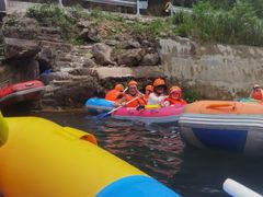 -安吉龙王山峡谷漂流