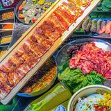 我就奔着他家一米五花肉来的！！