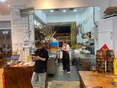 -佬缸炮江湖川菜(玉林店)