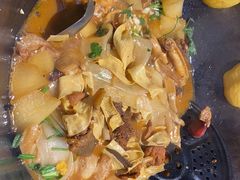 -袁小二大东北铁锅炖(吉祥村总部)