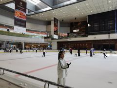 -冰纷万象滑冰场(深圳万象城店)