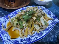 -蜗牛小馆醉乡民谣云南菜(惠新西里店)