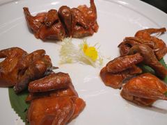 中山红烧乳鸽-富淳饭店(陆家嘴保利广场店)