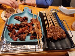 -喝丢一只鞋海鲜烧烤·海肠捞饭(文体街店)