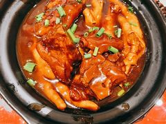 猪蹄凤爪煲-恭喜上堓砂锅焗·海鲜大排档(闵行龙湖店)