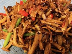 XO酱炒鲜菌-志明眷村·台式融合菜·宵夜