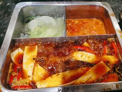 -重庆九记老火锅(广场店)