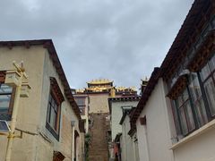 -噶丹松赞林寺